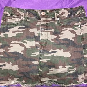 Forever 21 Camouflage skirt, super cute!!